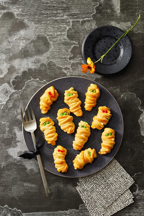 mummy-jalapeno-halloween-appetizers-1665417047