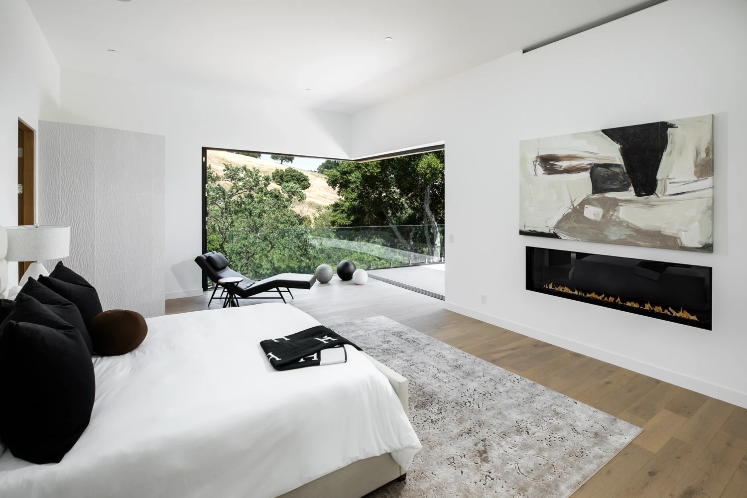 28008 Laura Court - Primary Suite