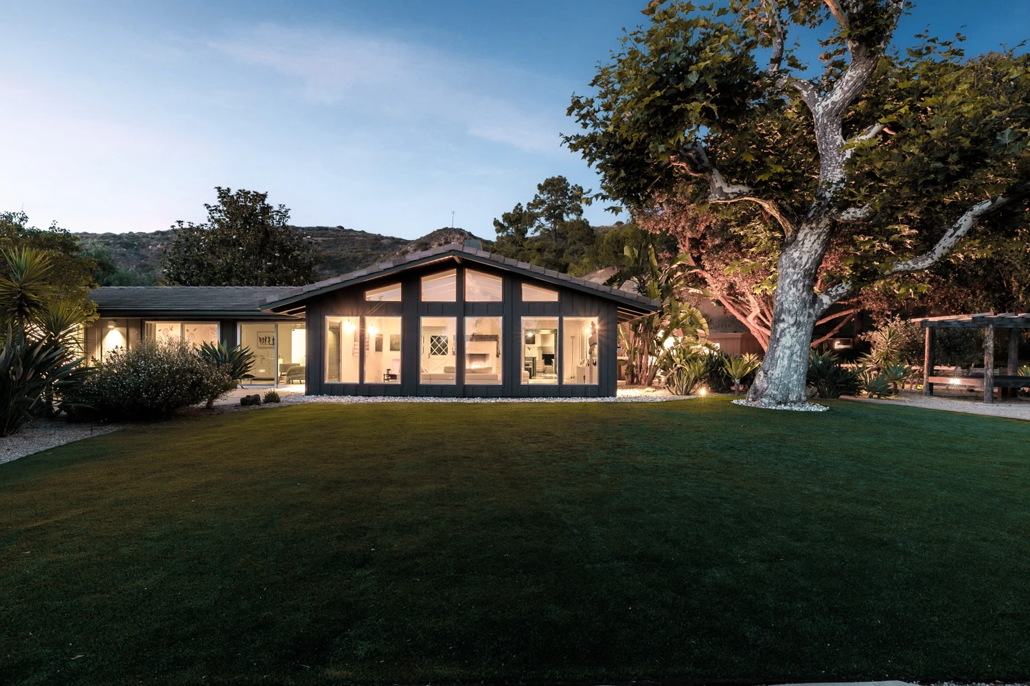 12460 Yellow Hill, Malibu, CA, 90265 | Shen Schulz