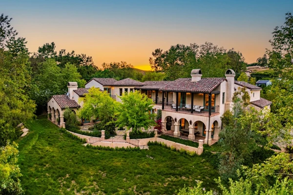 Agoura Home